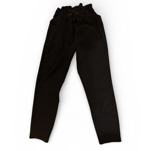 Lululemon Black Jogger Pants size 4 in like new condition